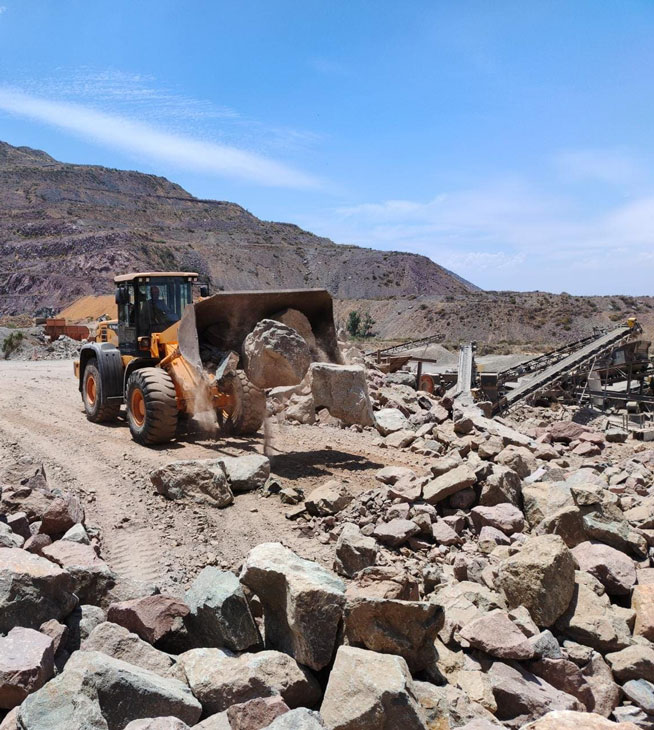 Operación cantera Áridos Quilapilún